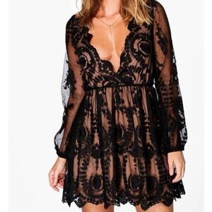 Boohoo Boutique Lace Plunge Skater Dress, NWT, Size 14